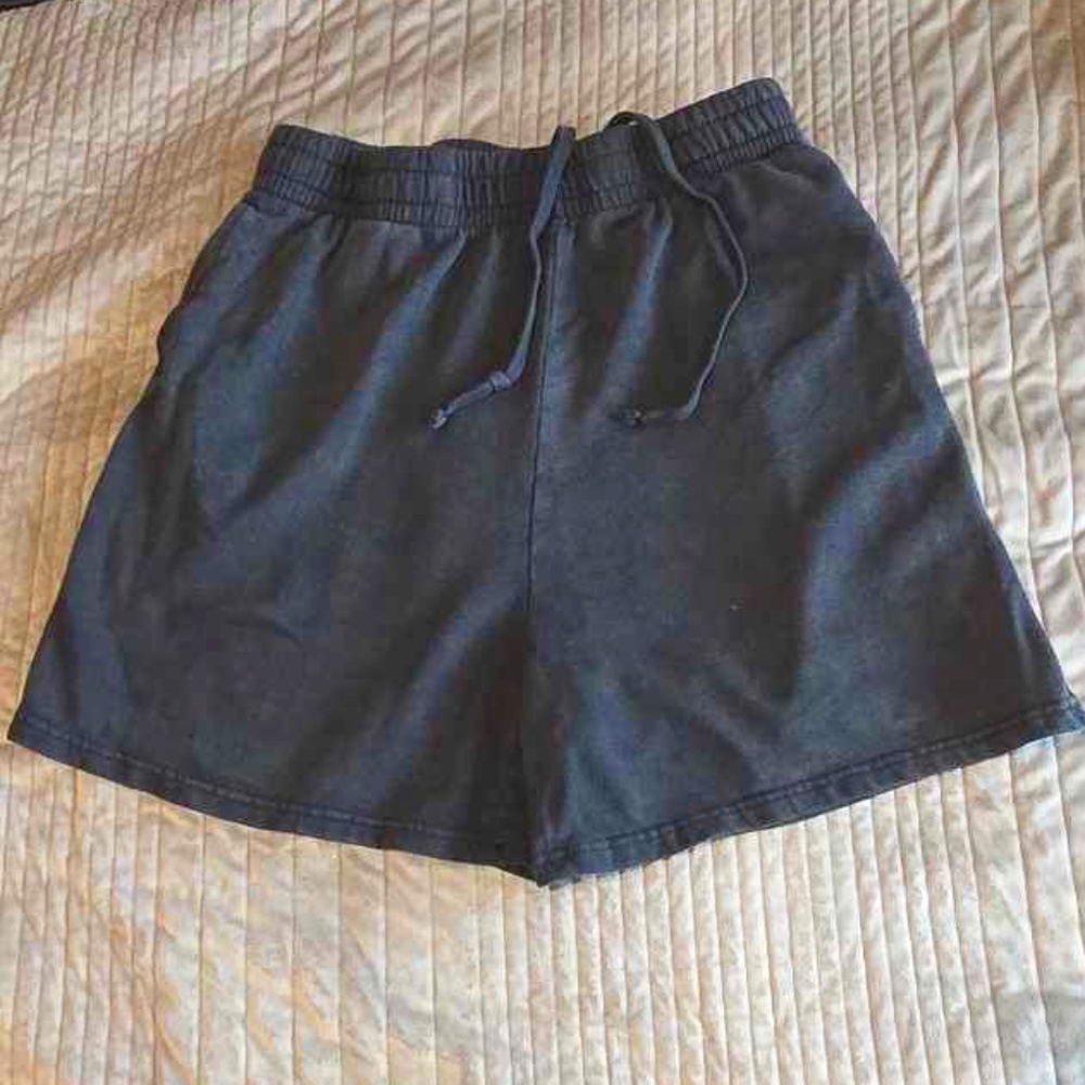 GARAGE Athletic Shorts in Gray